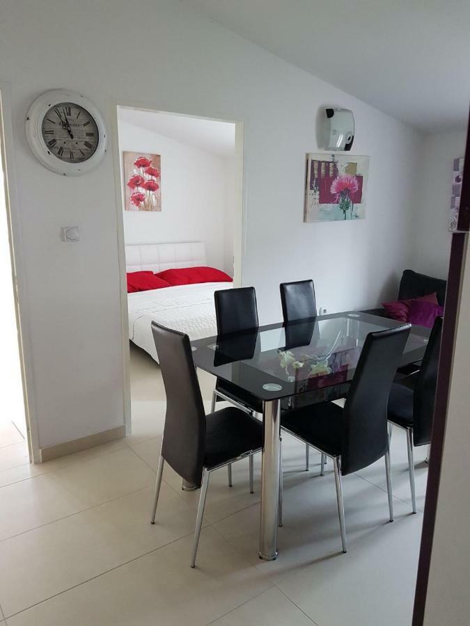 Apartment Dijana Kastela Dış mekan fotoğraf